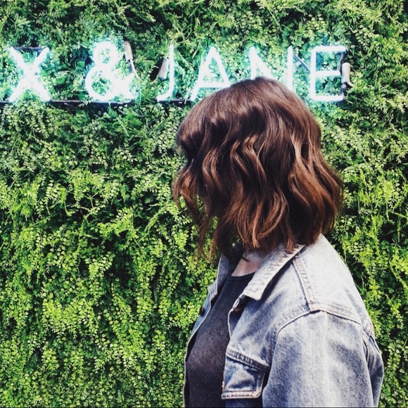 Meet Your Posher🌻 - Picture 1 of 5